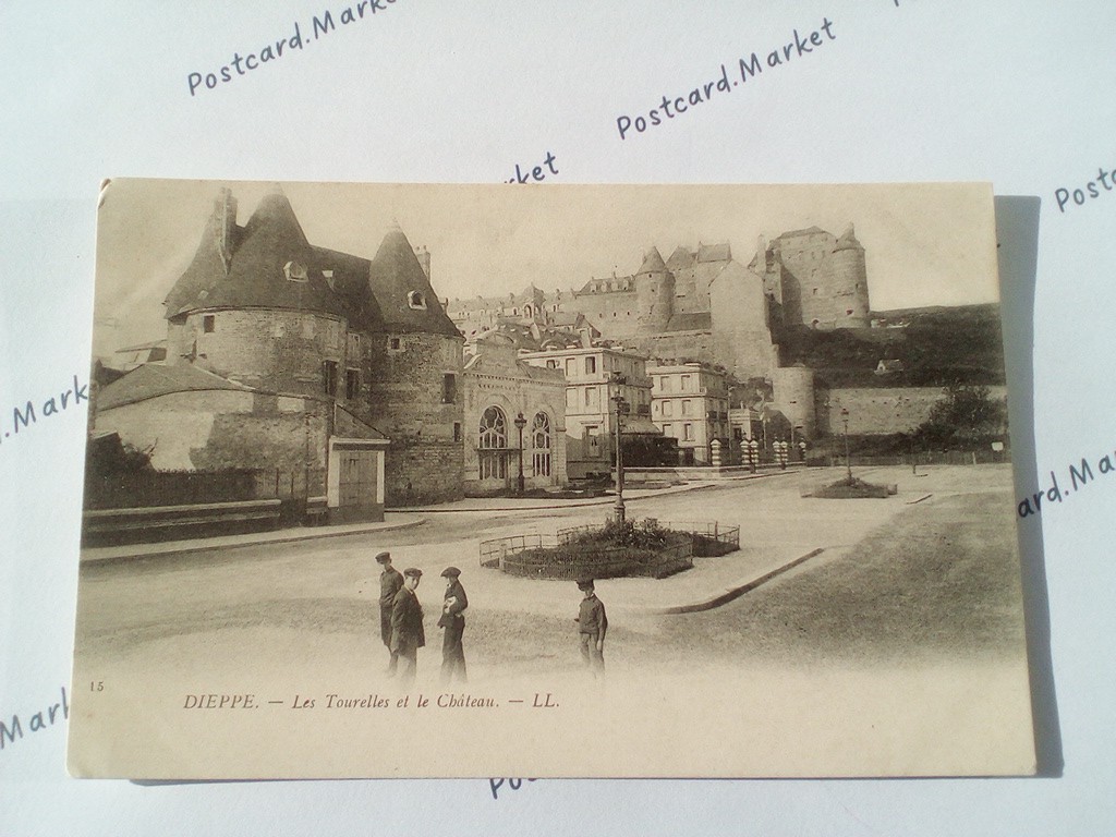 /France/Dieppe/FR_place_190x_Dieppe. Les Tourelles et le Chateau.jpg